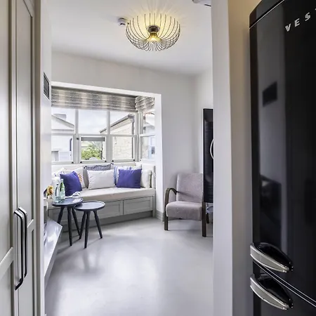 Alle * アラカティ